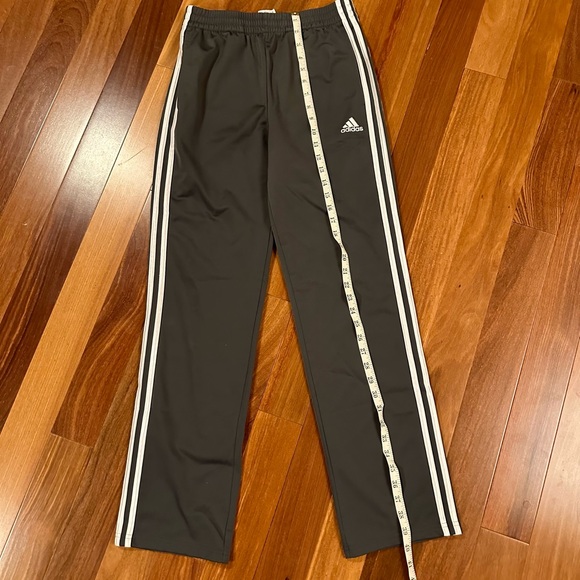 Adidas Boys L 14/16 100% Polyester Gray & White Activewear Pants - Like New! - Picture 6 of 7